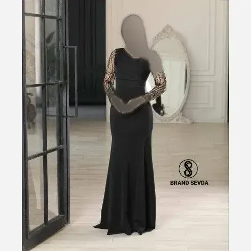پیراهن زنانه مجلسی پارچه قواصی و پولکی سایز 38 تا 48 رنگ مشکی و سبز