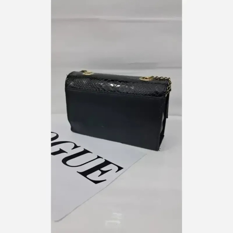 کیف گلسا چرم ورنی بند دوشی سایز 15 در 20