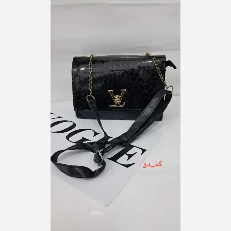 کیف گلسا چرم ورنی بند دوشی سایز 15 در 20