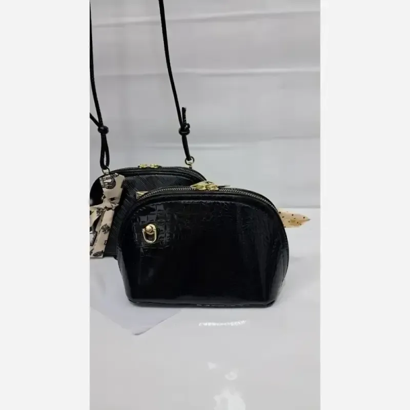 کیف دخترانه چرم ورنی هایا سایز 20 در 12 بند دوشی بلند