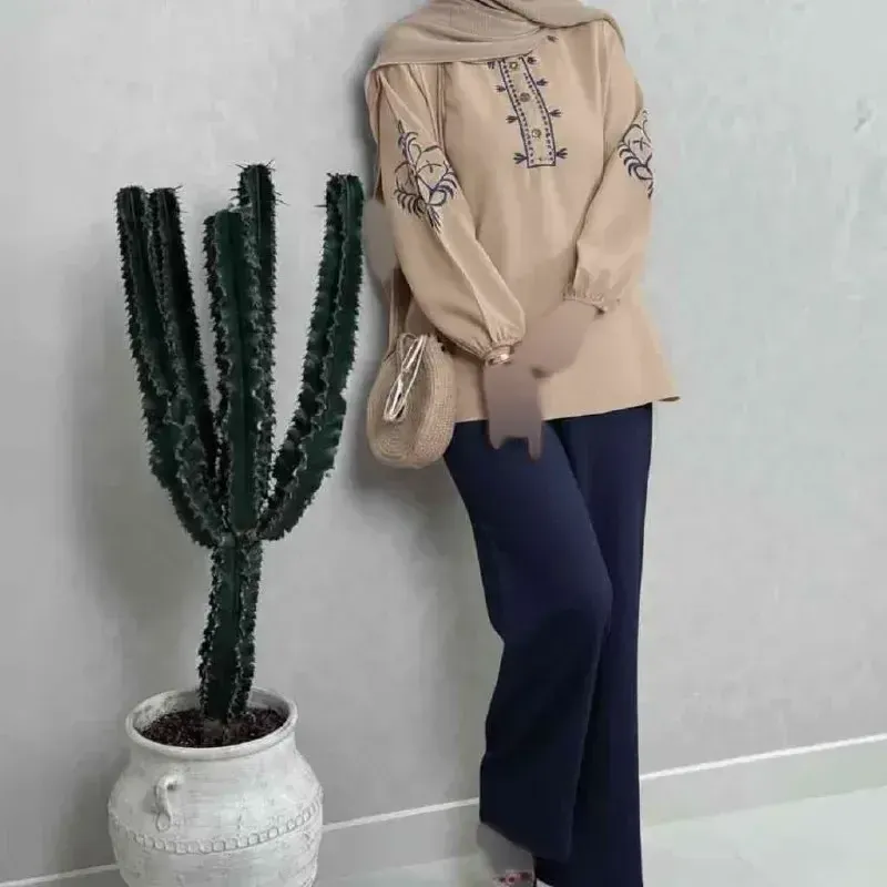 ست تونیک و شلوار گندم جنس شانتون فری سایز گلدوزی شده
