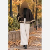 کت زنانه آستین کلوش ژاکارد و خرجکار طرح حاشیه طلایی فری سایز