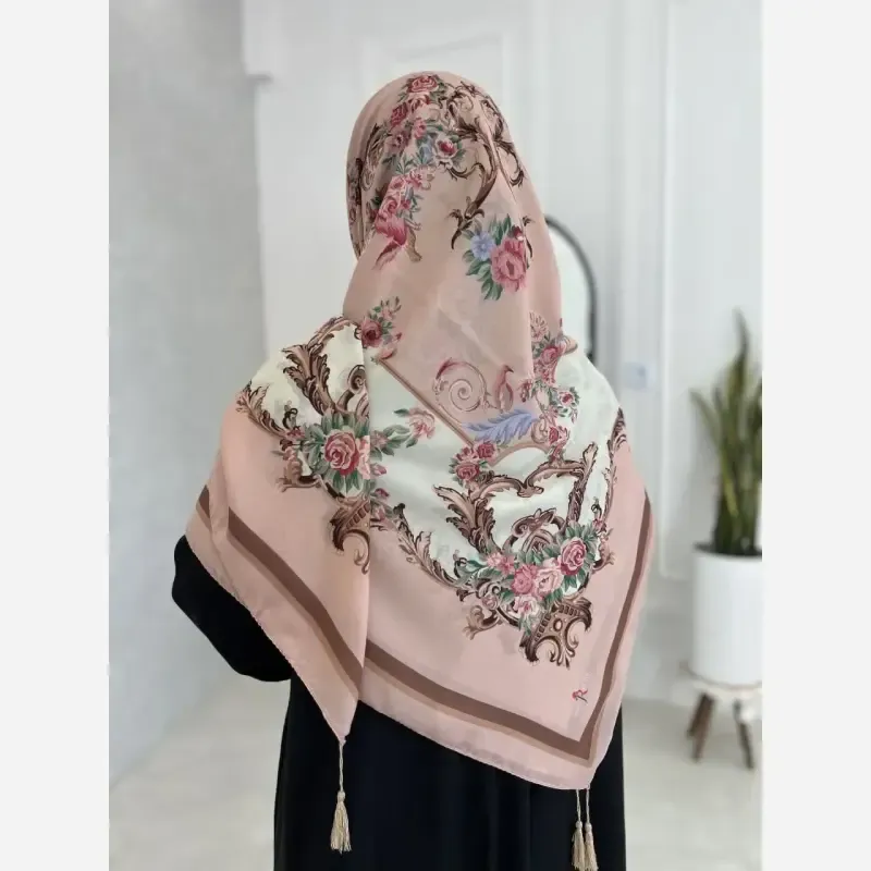روسری کرپ نخ صورتی قواره 140 لطیف و نرم