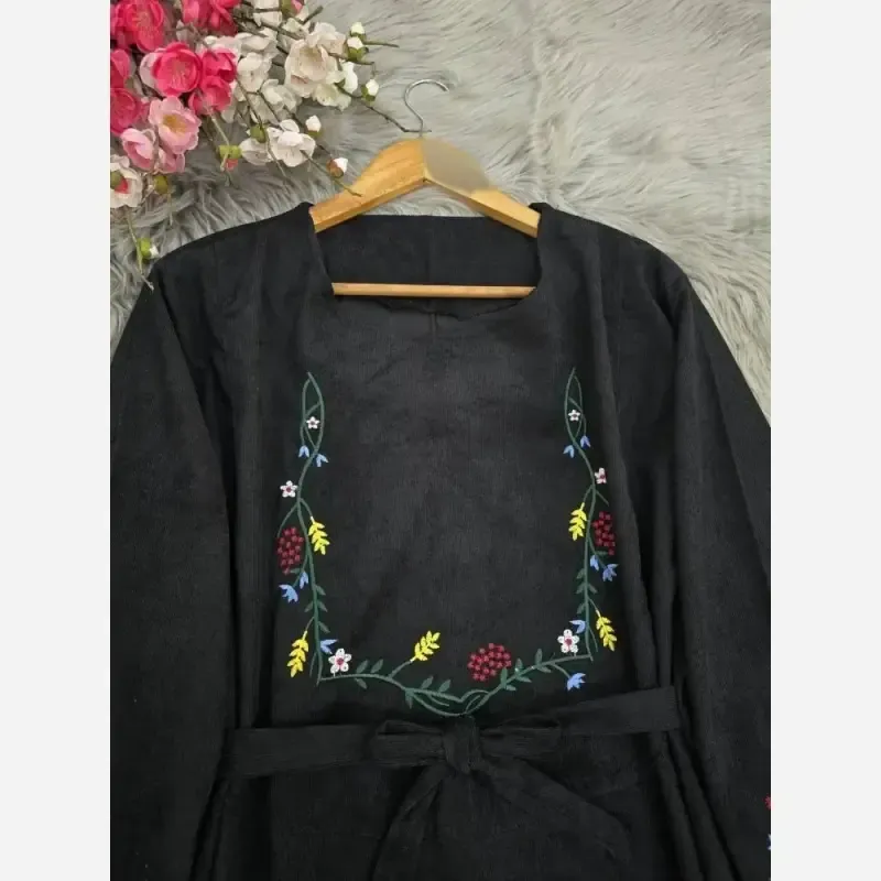 کفتان گلدوزی پاییزه مخمل کبریتی ریز فری سایز قد 136