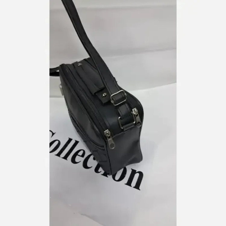 کیف دوشی ماهک چرم سایز 15 در 20 با بند دوشی بلند