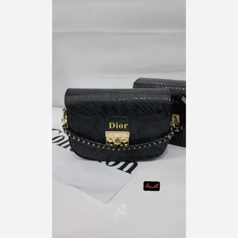کیف دستی دوشی چرم سایز 15 در 20 رنگ خردلی و زرشکی
