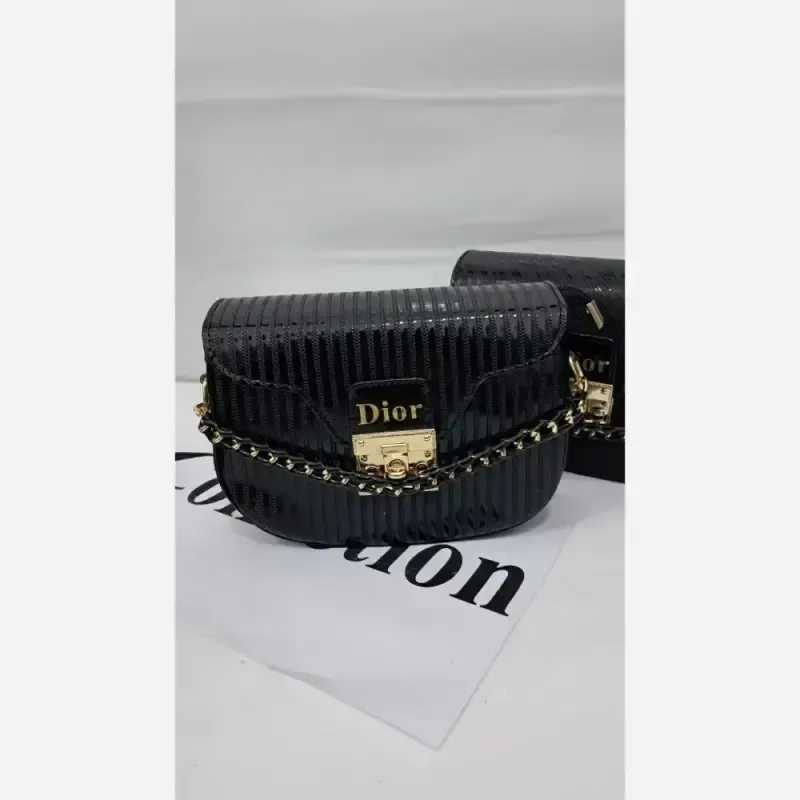 کیف دستی دوشی چرم سایز 15 در 20 رنگ خردلی و زرشکی