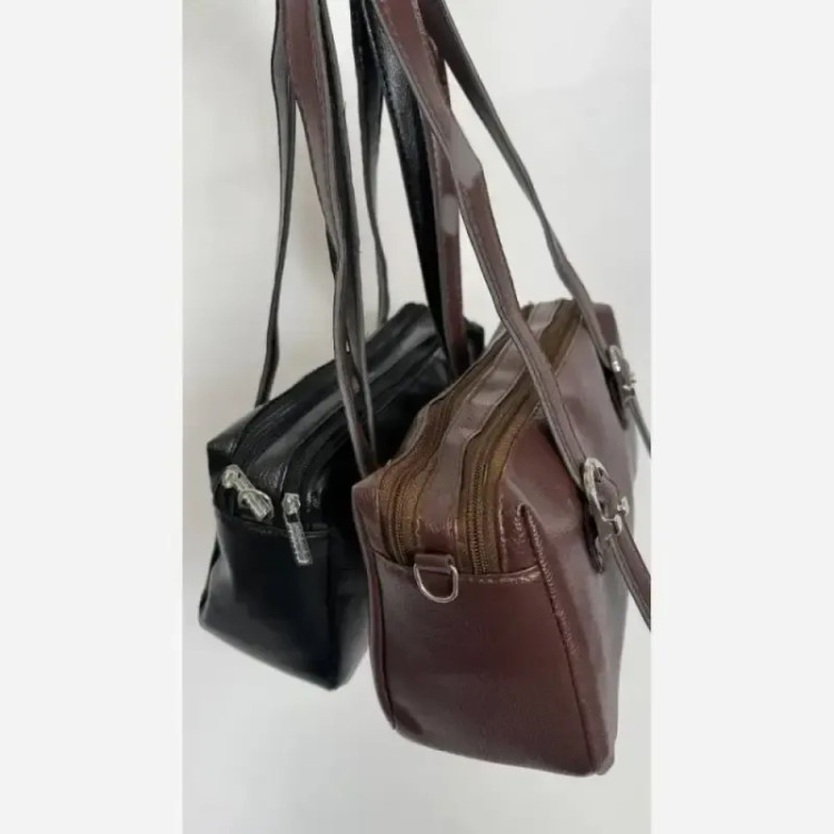 کیف سگک دار چرم باکیفیت ابعاد 27 در 15 رنگ مشکی و قهوه ای