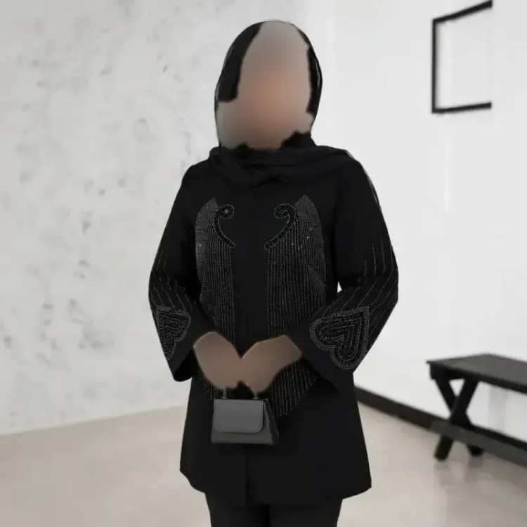کت مجلسی زنانه مشکی جنس شانتون اندونزی نگین و مروارید کوبی شده