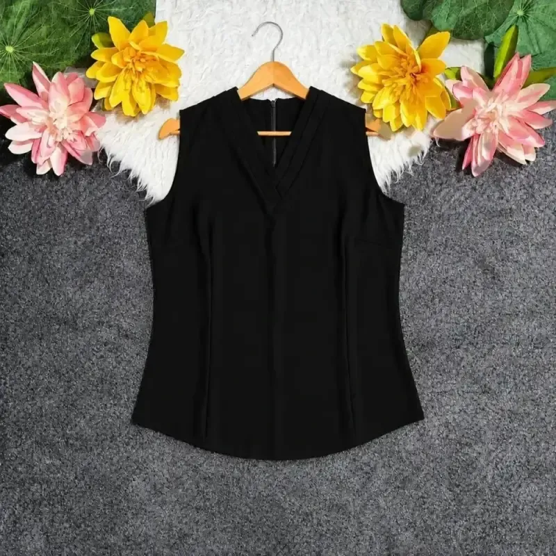 تاپ مجلسی زنانه یقه هفت آستین حلقه ای جنس الیزه رنگ مشکی و کرم سایز 1