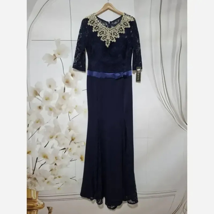 ماکسی مجلسی کرپ کش و دانتل آستین سه ربع کاپ دار