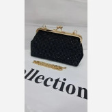 کیف اسپورت چرم مشکی ابعاد 18 در 12 بند دوشی