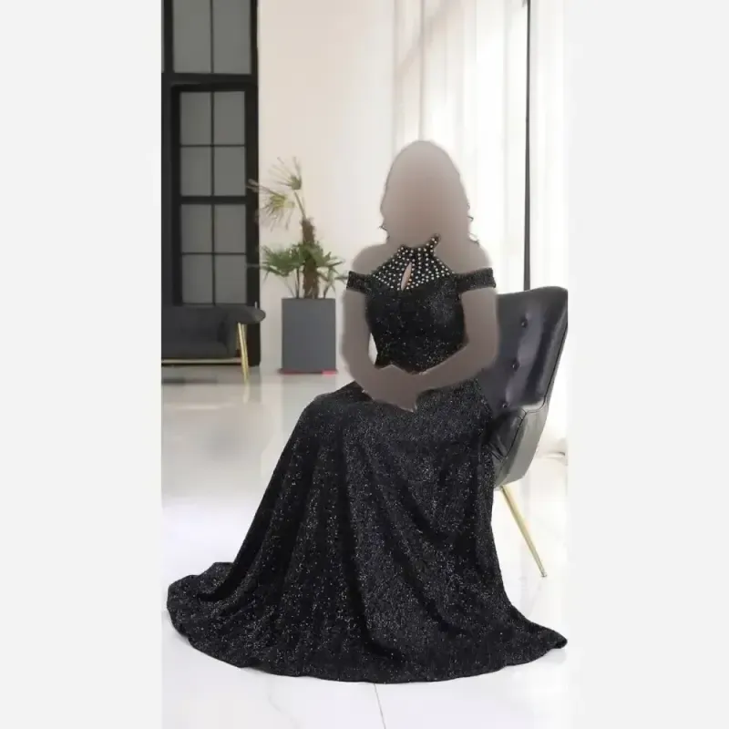 ماکسی مجلسی زنانه دانتل چمنی مشکی کاپدار نگین دار سایزبندی
