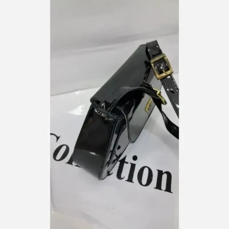 کیف مدل تیلا چرم ورنی مشکی سایز 15 در 22