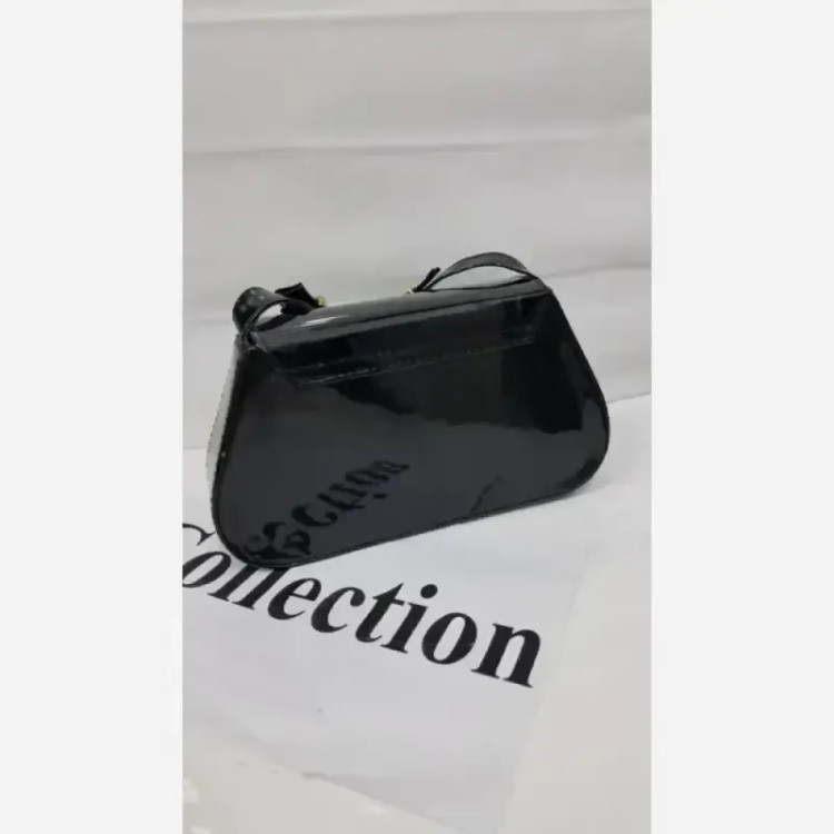 کیف مدل تیلا چرم ورنی مشکی سایز 15 در 22
