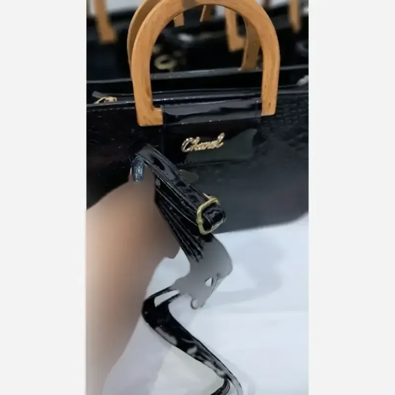 کیف دسته چوبی گیشا چرم ورنی بند دوشی بلند زنانه