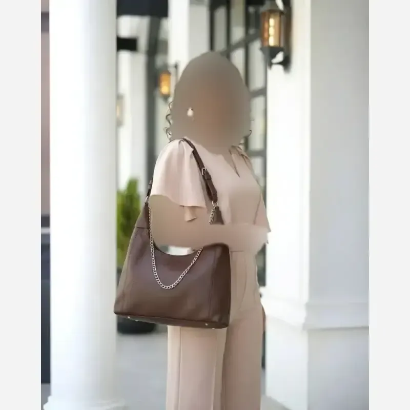 کیف مدل راگو زنجیری جنس شرانگ وارداتی رنگ مشکی شکلاتی سفید کرم سورمه ای سایز 36 در 20