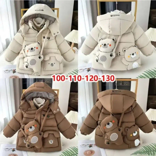 کاپشن بچگانه وارداتی ضخیم کلاهدار با کیف همراه رنگ کرم و قهوه ای مناسب 2 تا 6 سال
